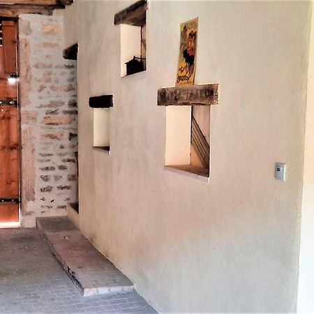 Le Cocoon Avec Parking Gratuit Apartment Cuisery Bagian luar foto