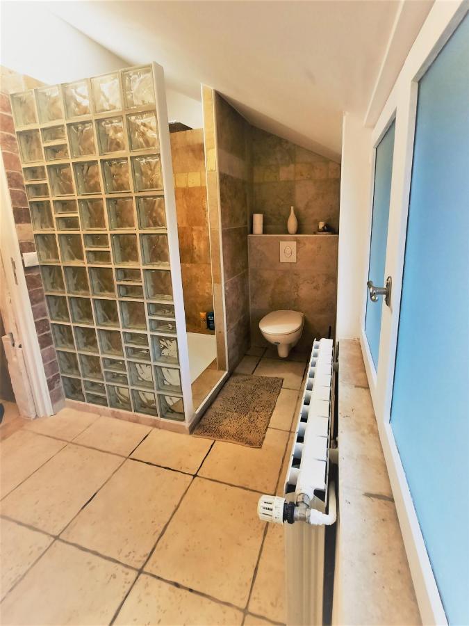 Le Cocoon Avec Parking Gratuit Apartment Cuisery Bagian luar foto