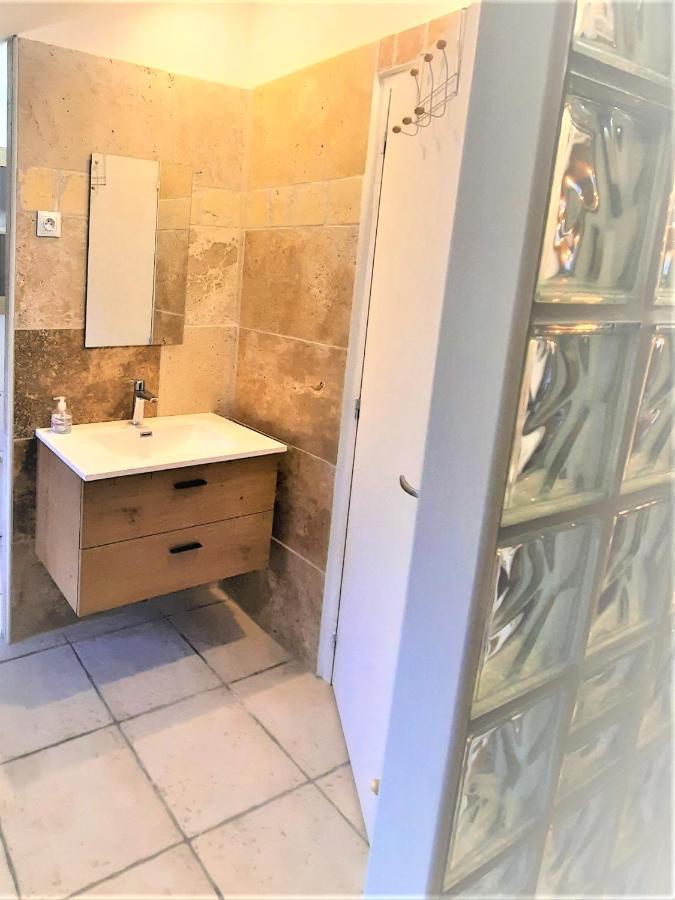 Le Cocoon Avec Parking Gratuit Apartment Cuisery Bagian luar foto